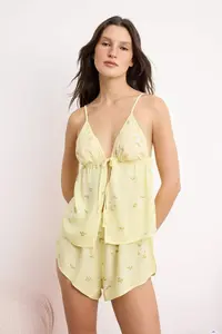 TRENDYOLMİLLA Yellow Floral Binding Detailed Viscose OF shorts Weaving Pajama Set - Image 2