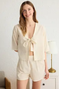 TRENDYOLMİLLA Beige Cotton tied up/with bow linen look OF shorts Weaving Pajama Set - Image 3