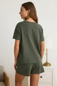 TRENDYOLMİLLA Khaki Cotton Heart Patchli OF shorts Knitting Pajama Set - Image 5