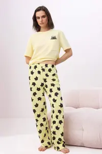 TRENDYOLMİLLA Yellow 100% Cotton animals 30/1 openend single jersey Knitting Pajama Set - Image 2