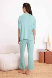 TRENDYOLMİLLA MINT Rahat Pattern Viscose Knitting Pajama Set - Image 4