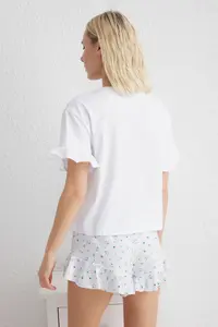 TRENDYOLMİLLA White-Multicolored 100% Cotton Floral and Slogan with flywheel OF shorts Knitting Pajama Set - Image 5