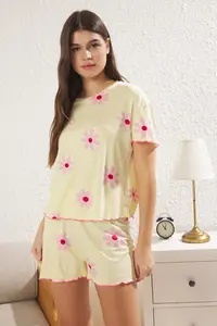 TRENDYOLMİLLA Yellow-Multicolored Floral and Striped Baby Overlock Detailed OF shorts Knitting Pajama Set - Image 3