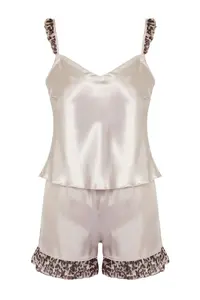 TRENDYOLMİLLA Mink 3 Sets Dowry Set Leopard Frilly Satin Pantyhose and OF shorts Weaving Pajama Set - Image 9