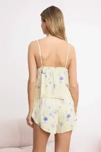TRENDYOLMİLLA Yellow-Multicolored Galaxy Binding Detailed Viscose OF shorts Weaving Pajama Set - Image 4