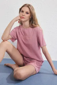 TRENDYOLMİLLA Dusty Rose Slogan and Heart Embroidered Ribbed OF shorts Knitting Pajama Set