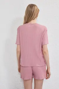 TRENDYOLMİLLA Dusty Rose Slogan and Heart Embroidered Ribbed OF shorts Knitting Pajama Set - Image 5