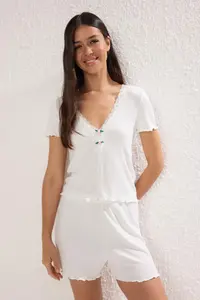 TRENDYOLMİLLA Ecru Lace and Rose Accessory Detailed Ribbed OF shorts Knitting Pajama Set - Image 2