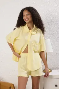 TRENDYOLMİLLA Yellow Ruffle Detailed Viscose OF shorts Weaving Pajama Set