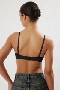 TRENDYOLMİLLA Black seamless/Seamless Without underwire Covered Triangle Sleeveless Knitting Bra - Image 7