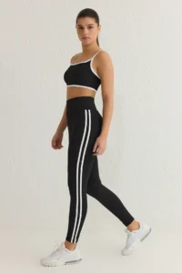TRENDYOLMİLLA Black White Stripe Detailed Full Size Shaping Knitting Sports Leggings