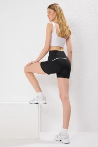 TRENDYOLMİLLA Black Reflector Stripe Detailed Knitting Sports Shorts/Short Leggings