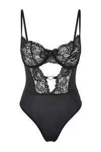 TRENDYOLMİLLA Black Tulle Lace Heart Detailed Fitted Bodysuit .D.00010 - Image 3