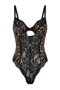 TRENDYOLMİLLA Black Fitted Leopard Patterned Lace/Satin Lingerie Bodysuit .D.00012 - Image 2