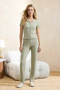 TRENDYOLMİLLA Green 100% Cotton Floral Ribbon/with bow Ribbed/Pointel Knitting Pajama Set - Image 2
