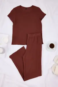 TRENDYOLMİLLA Brown 100% Cotton Baby Overloklu Ribbed/Pointel Knitting Pajama Set - Image 5