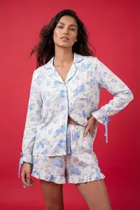 TRENDYOLMİLLA Mavi-Multicolored Floral Satin Weaving Pajama Set