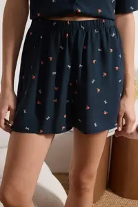 TRENDYOLMİLLA Navy Blue Floral and Ribbon/Bow Patterned Viscose Weaving Pajama Set - Image 5