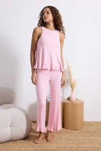 TRENDYOLMİLLA Pink with flywheel Viscose Knitting Pajama Set - Image 5