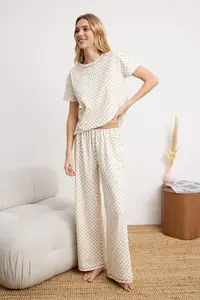 TRENDYOLMİLLA Ecru 100% Cotton Polka Dot Waist Tire Detailed Knitting Pajama Set - Image 2