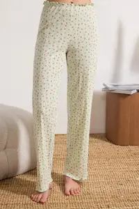 TRENDYOLMİLLA Green 100% Cotton Lace flower patterned Ribbed/Pointel Knitting Pajama Set - Image 3