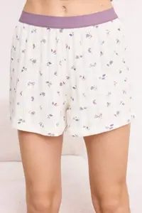 TRENDYOLMİLLA Ecru flower patterned Tire Detailed Ribbed/Pointel Knitting Pajama Set - Image 3