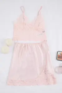 TRENDYOLMİLLA Powder Pink Lace Detailed Satin Weaving Pajama Set