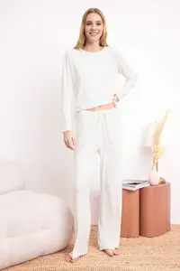 TRENDYOLMİLLA White Baby Overlocked Soft Touch Winter Ribbed/Pointel Knitting Pajama Set