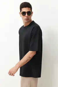MAN Basic Anthracite Oversized/Wide Cut textured Waffle Short Sleeve T-Shirt - Image 4