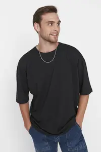 MAN Black Basic Crew Neck Oversized/Wide Cut Short Sleeve T-Shirt - Image 4