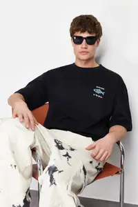MAN Black Oversized/Wide Cut 100% Cotton Velvet Texture Printed T-Shirt - Image 6