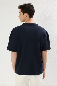 MAN Basic Navy Blue relaxed/Rahat Kesim textured Waffle with pocket Etiketli Short Sleeve T-Shirt - Image 2