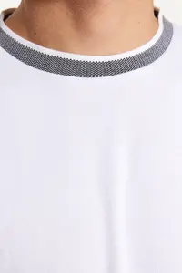 MAN Basic White relaxed/Rahat Kesim Knitwear Bant textured Pique T-Shirt - Image 5