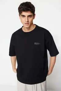 MAN Black Oversized 100% Cotton Minimal Text Printed T-Shirt