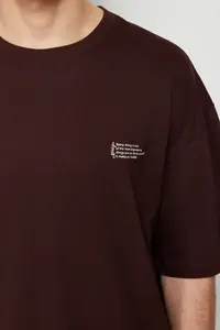 MAN Dark Brown Oversized/Wide Cut 100% Cotton Minimal Text Printed T-Shirt - Image 6