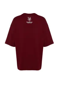 MAN Burgundy Oversized/Wide Cut 100% Cotton Minimal Text Printed T-Shirt - Image 9