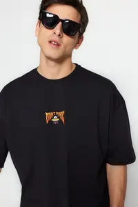 MAN Black Oversized/Wide Cut Space Printed 100% Cotton T-Shirt - Image 2