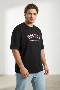 MAN Plus Size Black Oversized/Wide Cut City Printed 100% Cotton T-Shirt