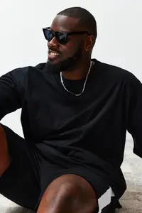 MAN Plus Size Black Oversized/Wide Cut Comfortable Basic 100% Cotton T-Shirt - Image 2