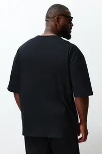 MAN Plus Size Black Oversized/Wide Cut Comfortable Basic 100% Cotton T-Shirt - Image 7
