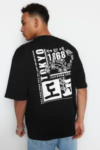 MAN Black Oversized/Wide Cut Far East Printed 100% Cotton T-Shirt