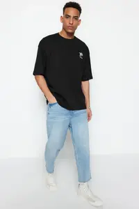 MAN Black Oversized/Wide Cut Far East Printed 100% Cotton T-Shirt - Image 3