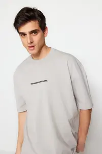 MAN Gray Oversized Raised Text Printed 100% Cotton T-Shirt - Image 4