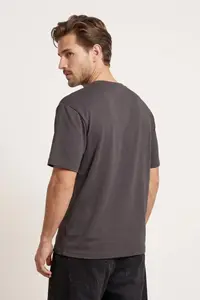 MAN Anthracite Oversized/Wide Cut Flamingo Embroidered 100% Cotton T-Shirt - Image 3