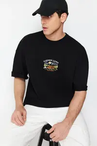MAN Black Oversized/Wide Cut Short Sleeve View Embroidered 100% T-Shirt - Image 3