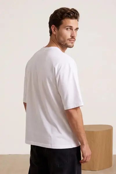 MAN White Oversized/Wide Cut Rabbit Embroidered 100% Cotton T-Shirt