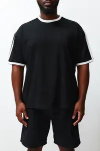 MAN Plus Size Black Oversized/Wide Cut Contrast Detailed 100% Cotton T-Shirt - Image 4