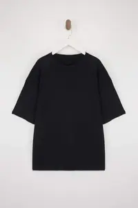MAN Black- Black 2 Sets Package Oversized/Wide Pattern Plus Size T-Shirt - Image 2