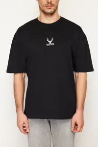 MAN Black Oversized/Wide Cut Deer Embroidered 100% T-Shirt - Image 5