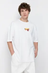 MAN White Oversized/Wide Cut Space Printed 100% T-Shirt - Image 3